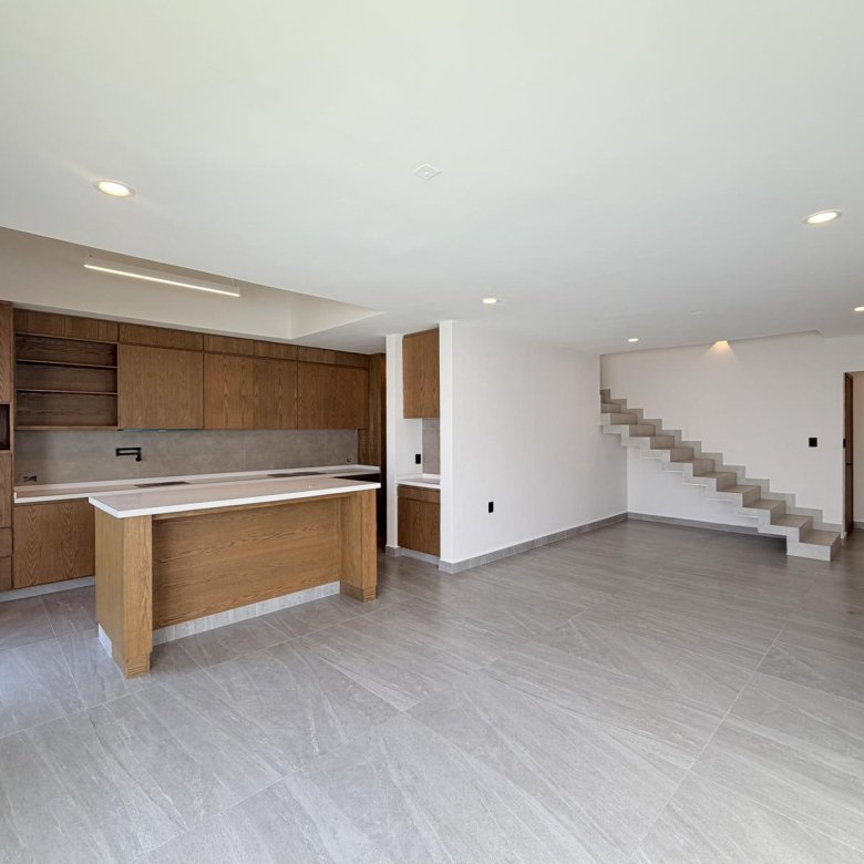 Casa Nueva en Venta Punto Lomas