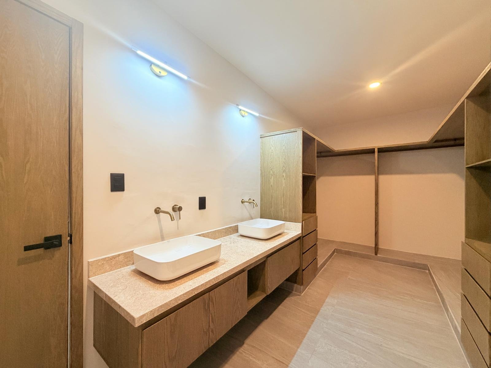 Casa Nueva en Venta Punto Lomas