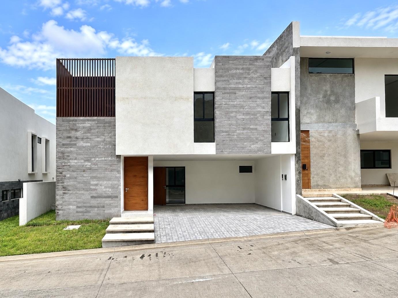 Casa Nueva en Venta Punta Tiburon