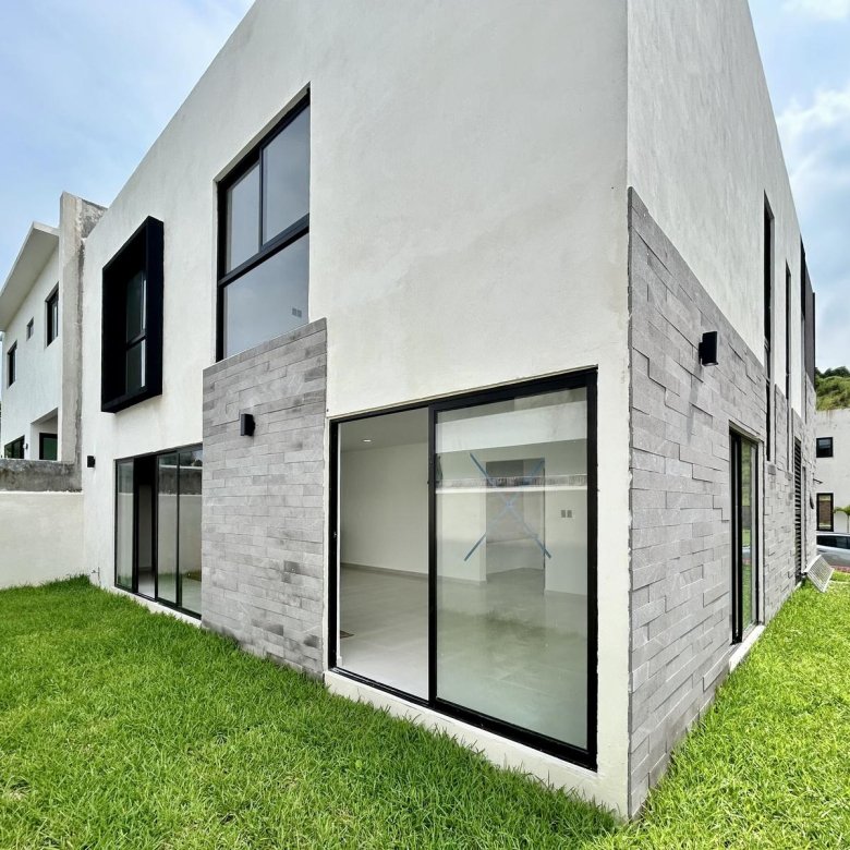 Casa Nueva en Venta Punta Tiburon