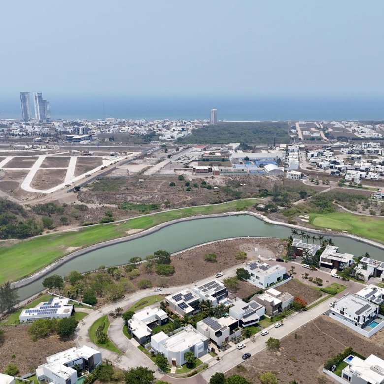 Casa Nueva en Venta Punta Tiburon