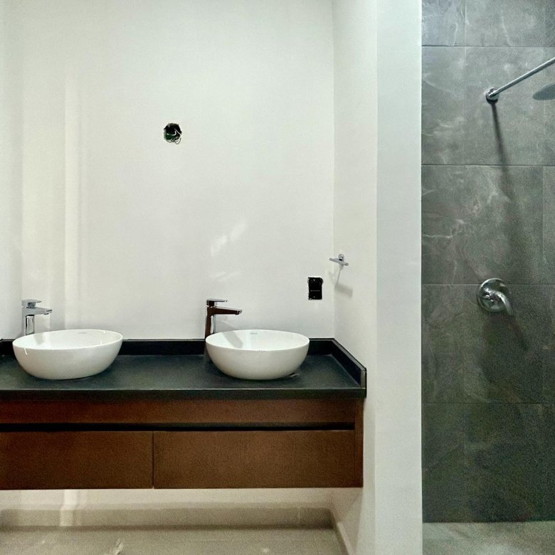 Casa Nueva en Venta Punta Tiburon
